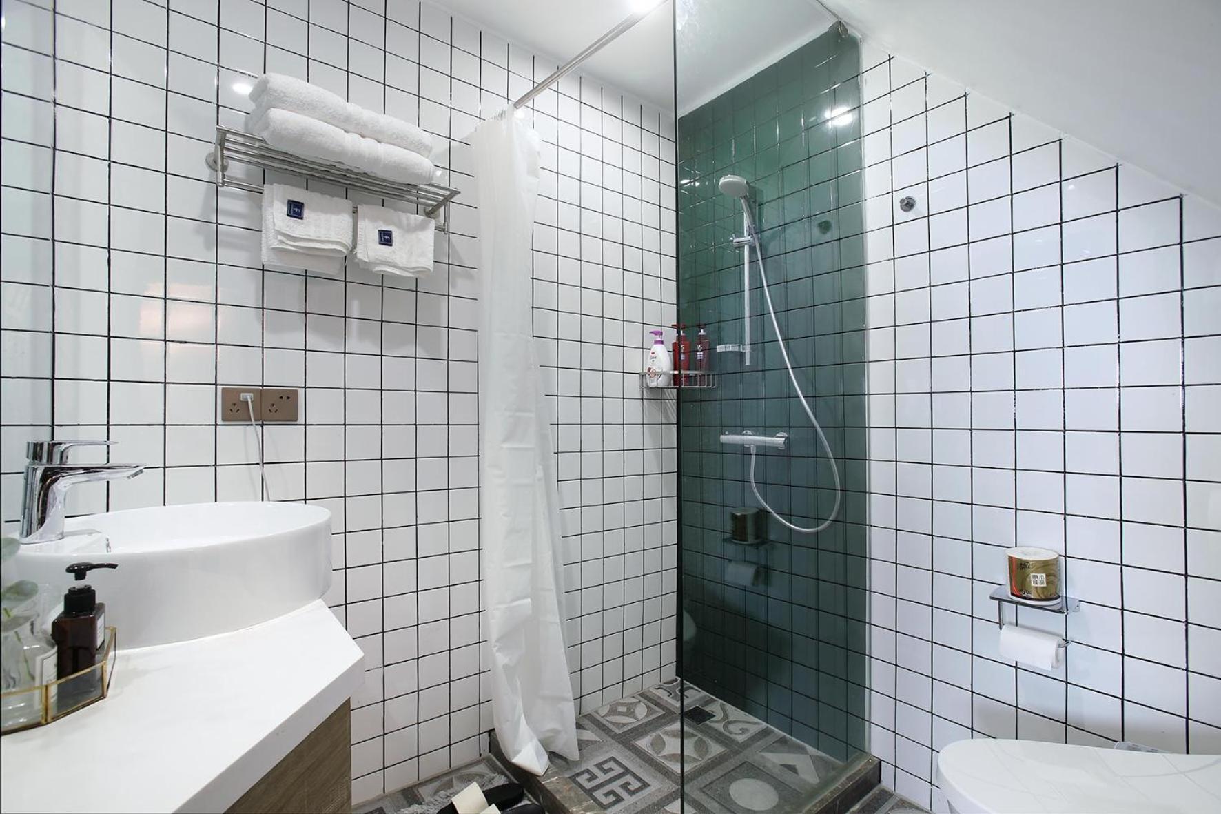 Shanghai Downtown Hills Boutique Guesthouse - Near Metro Line 7, Exit 3, Changping Road חדר תמונה