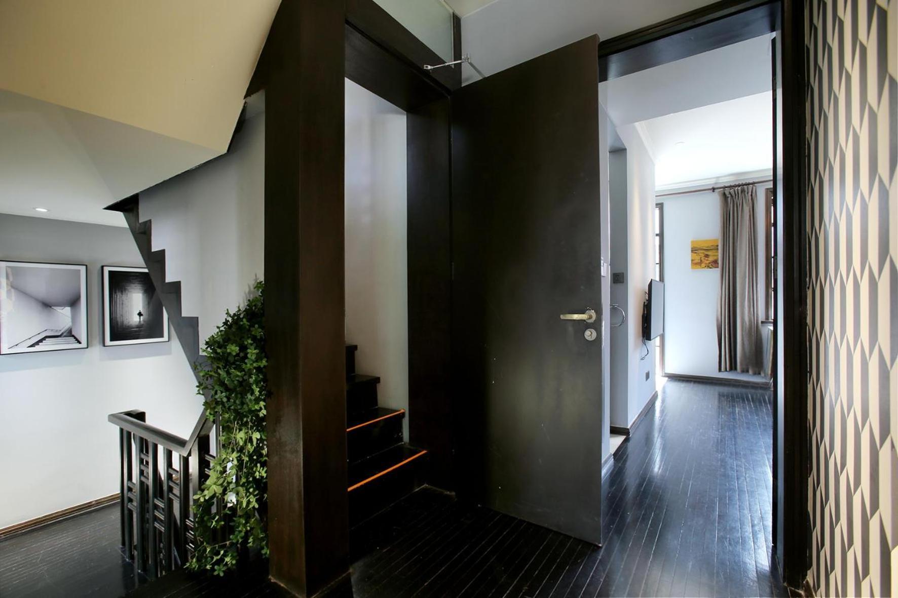 Shanghai Downtown Hills Boutique Guesthouse - Near Metro Line 7, Exit 3, Changping Road חדר תמונה