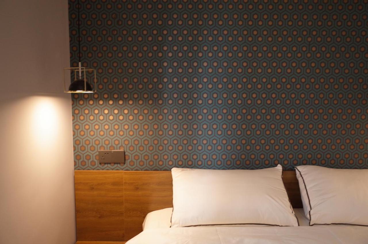 Shanghai Downtown Hills Boutique Guesthouse - Near Metro Line 7, Exit 3, Changping Road מראה חיצוני תמונה